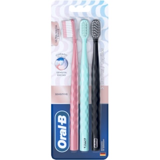 Escova de Dentes Oral B Iconic Ultra Macia 3Un
